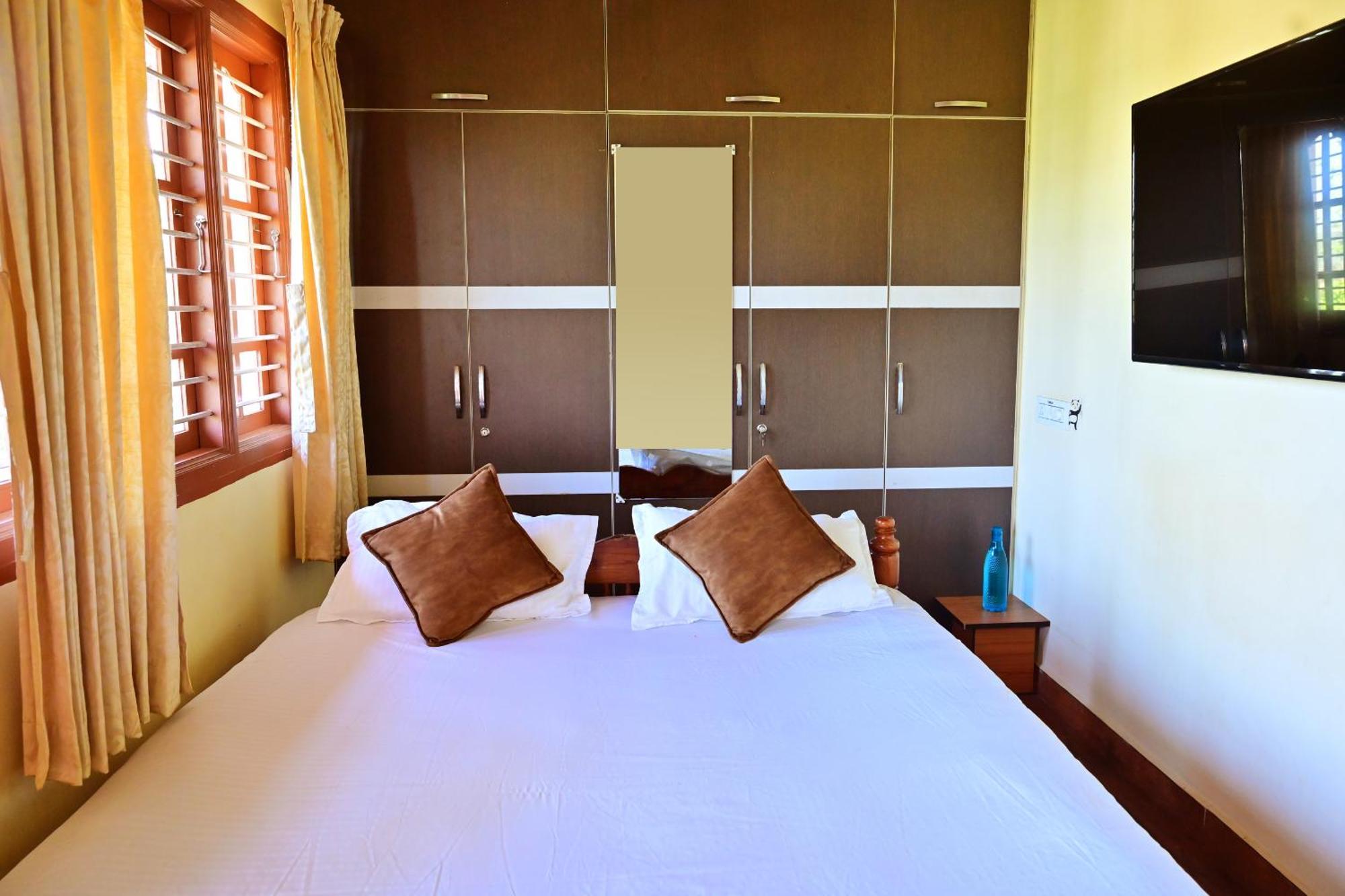 Hulihara Homestay - Full Villa, Coffee Estate & Balcony View Szaklespur Kültér fotó