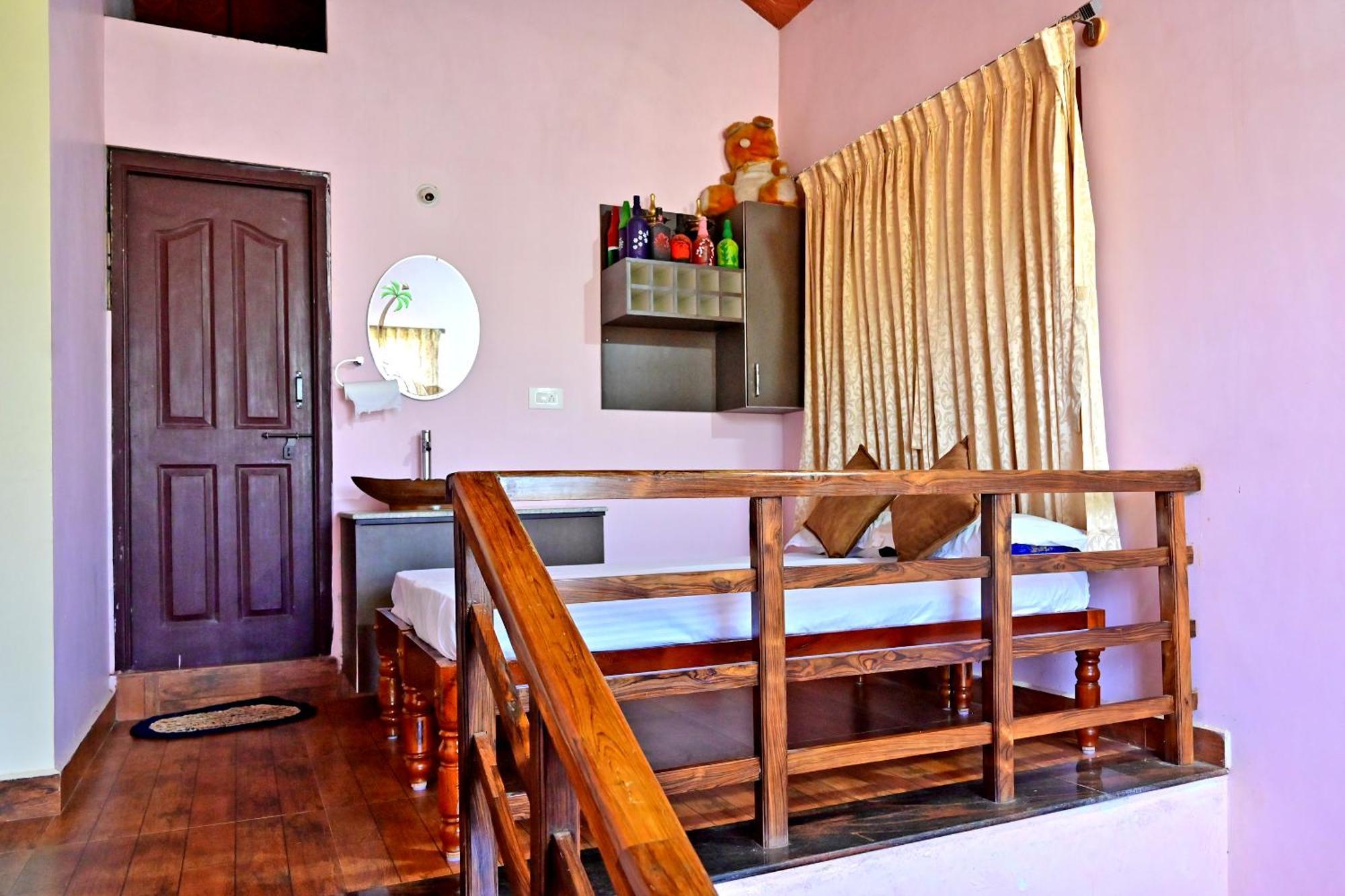 Hulihara Homestay - Full Villa, Coffee Estate & Balcony View Szaklespur Kültér fotó