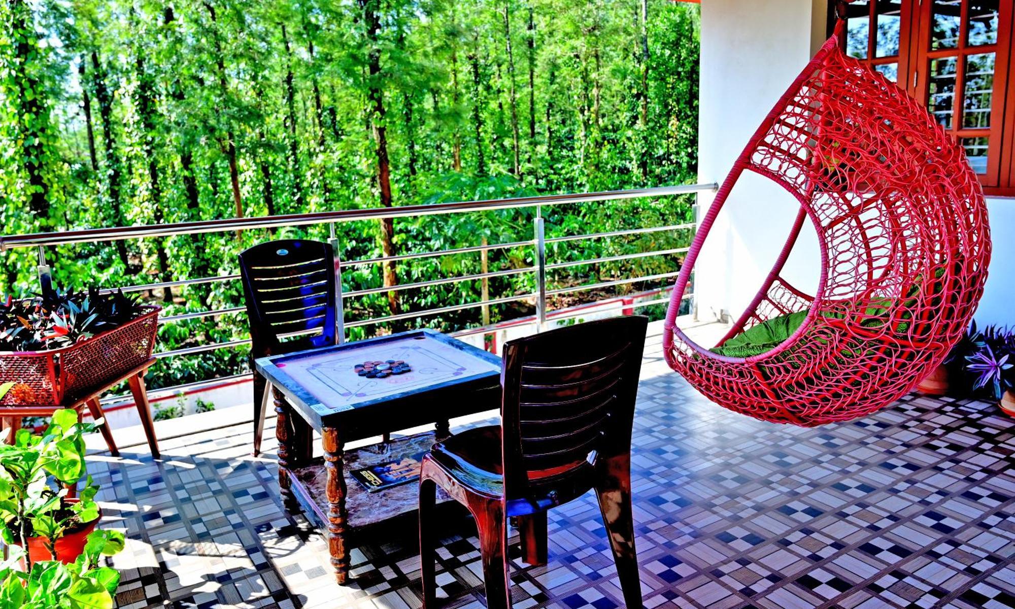 Hulihara Homestay - Full Villa, Coffee Estate & Balcony View Szaklespur Kültér fotó
